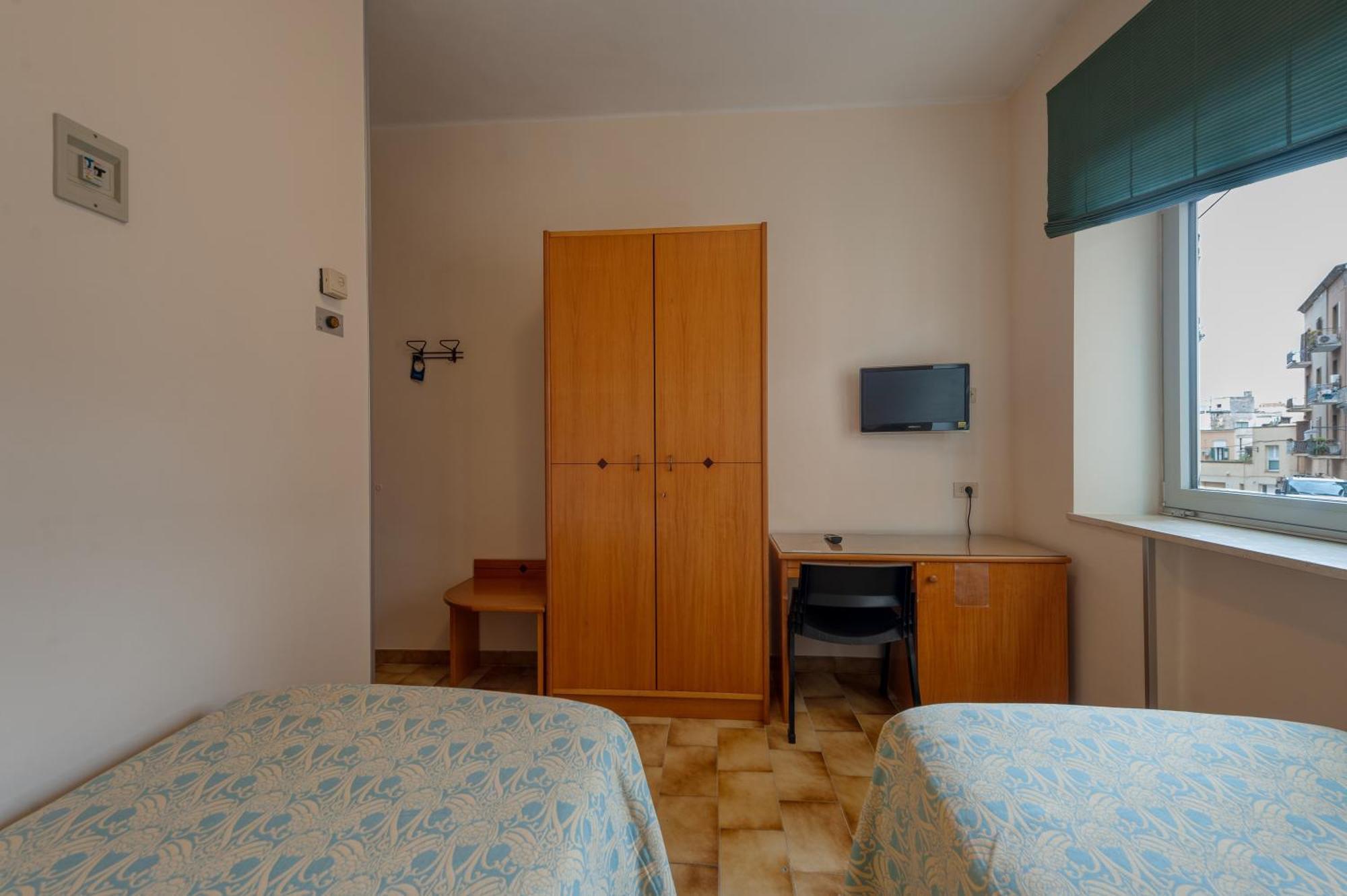 Hotel Barsotti ブリンディジ エクステリア 写真