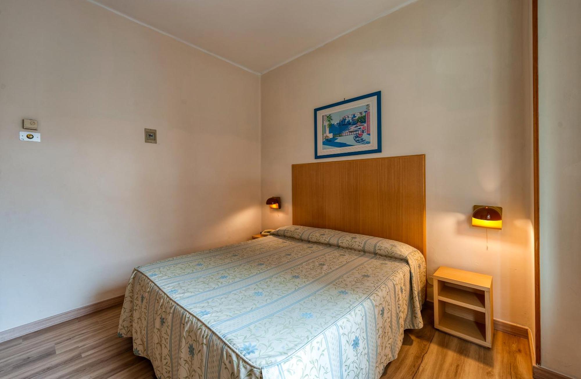 Hotel Barsotti ブリンディジ エクステリア 写真