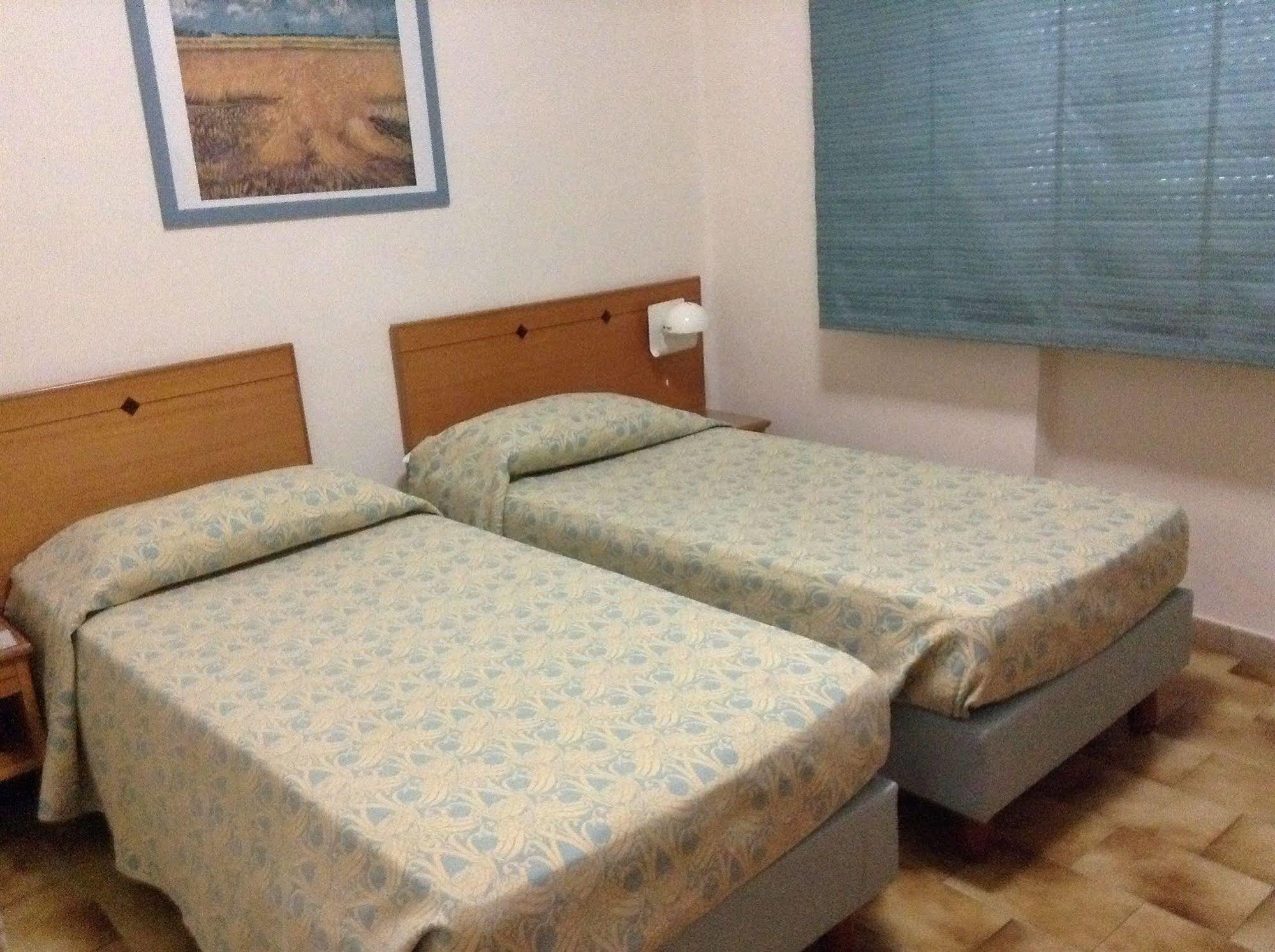 Hotel Barsotti ブリンディジ エクステリア 写真