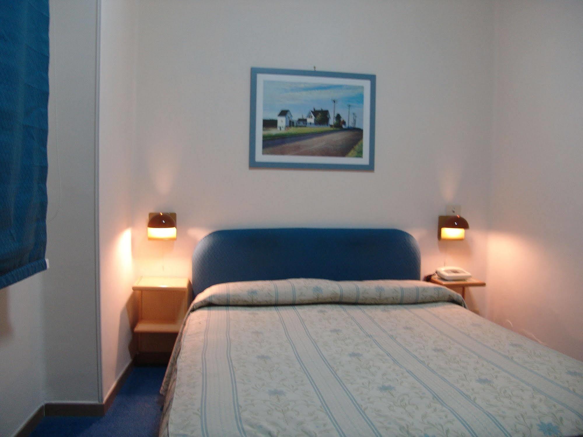 Hotel Barsotti ブリンディジ エクステリア 写真